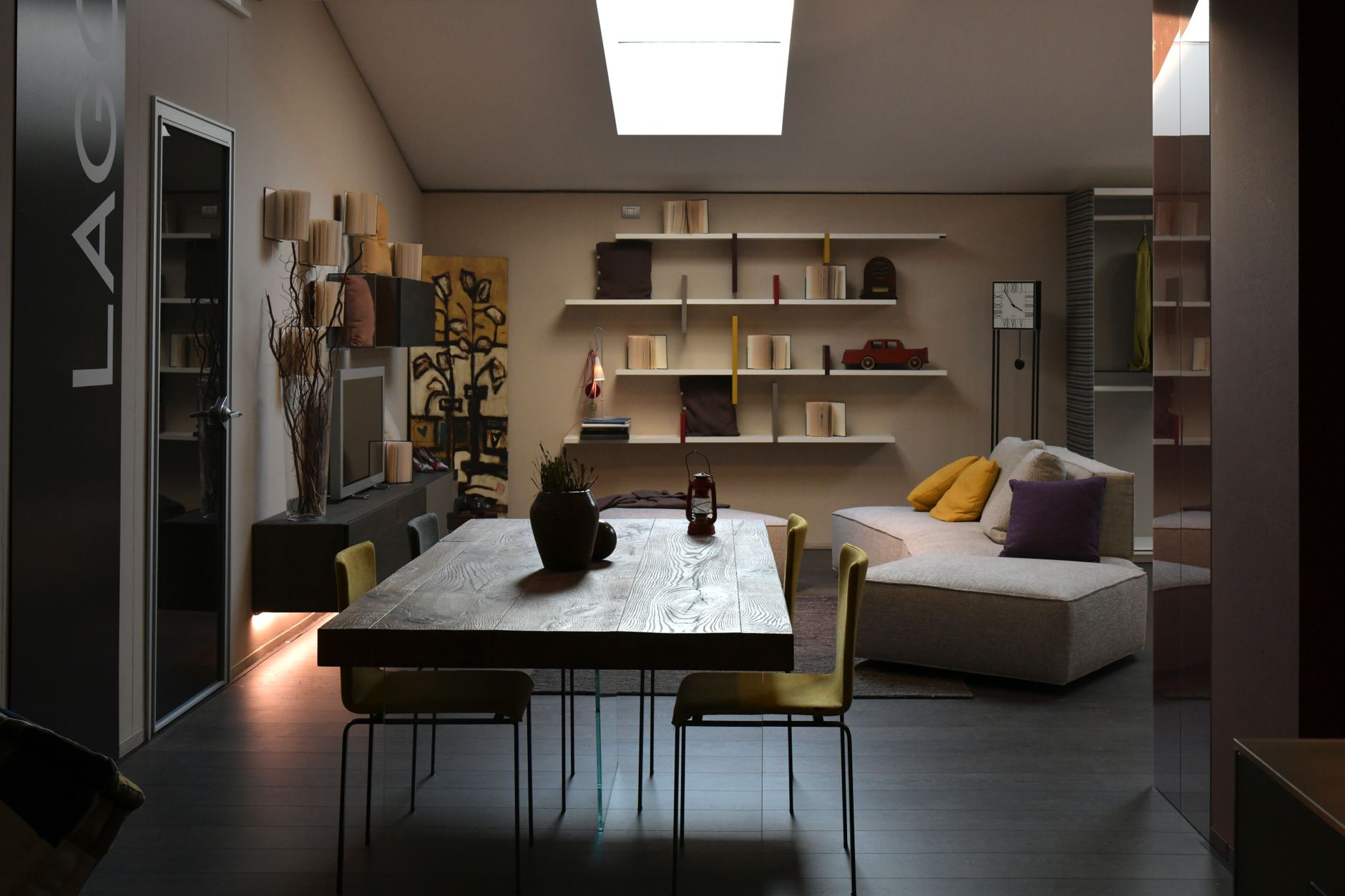 Ikea ou Leroy Merlin : choisir un meuble pas cher